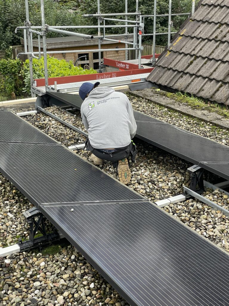 Zonnepanelen verwijderen en terugplaatsen